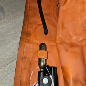 Жилет спасательный надувной взрослый, двухсторонний 