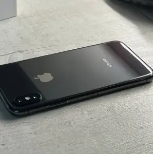 Apple iPhone X