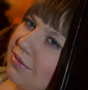 Уроки вокала очно и онлайн.