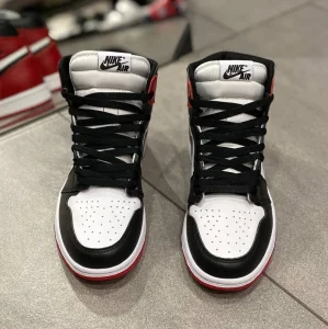 Nike Air Jordan 1 High OG Black Toe
