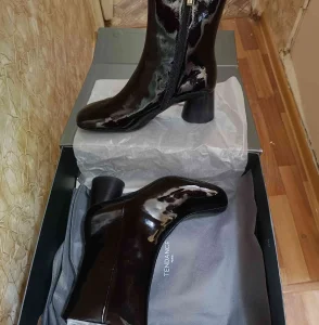 Новые ботинки