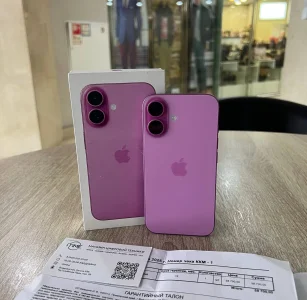 Apple iPhone 16