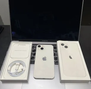 Apple iPhone 13