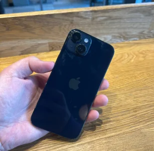 Apple iPhone 14