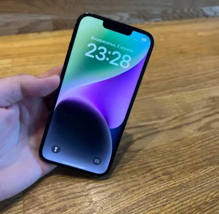 Apple iPhone 14