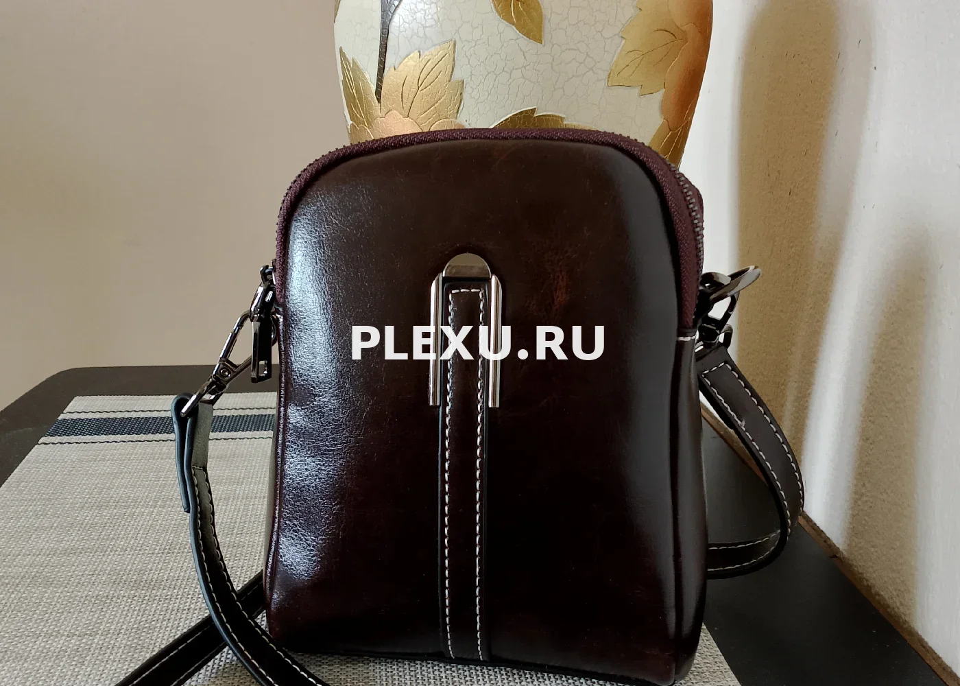 Продам женскую сумку