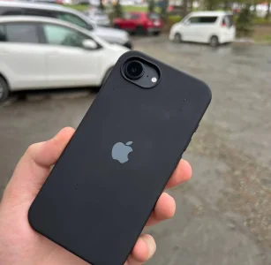 Apple iPhone 16е