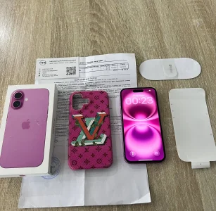 Apple iPhone 16